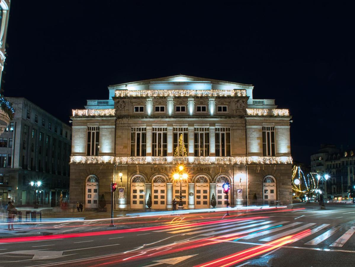 Piso Centrico "Villa Revallines" Οβιέδο Εξωτερικό φωτογραφία